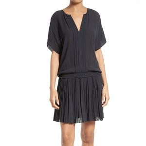 NWOT Joie Bryton Pleated Blouson Dress
Sz S